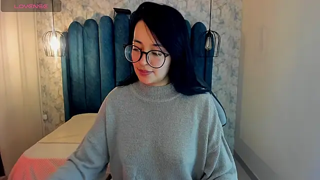 Snapshot of Lovely-martina chatting on December 16, 2025, 1:26 pm Lovely-martina online show from December 16, 2025, 1:26 pm