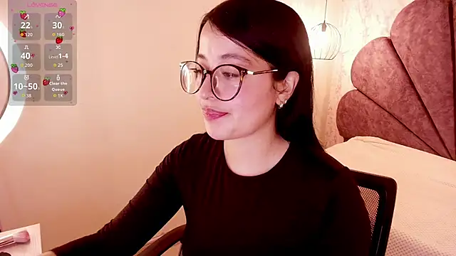 Snapshot of Lovely-martina chatting on January 15, 2026, 7:39 pm Lovely-martina online show from January 15, 2026, 7:39 pm