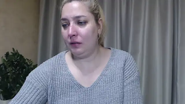 sweetpussy13 online show from February 10, 2026, 6:12 am