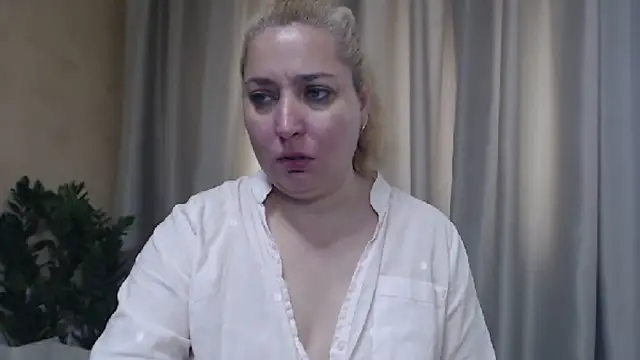 sweetpussy13 online show from June 17, 2026, 6:13 am