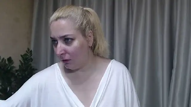 sweetpussy13 online show from July 9, 2026, 6:36 am