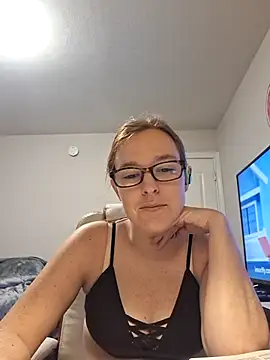 Snapshot of redremmi chatting on January 9, 2026, 12:06 am redremmi online show from January 9, 2026, 12:06 am