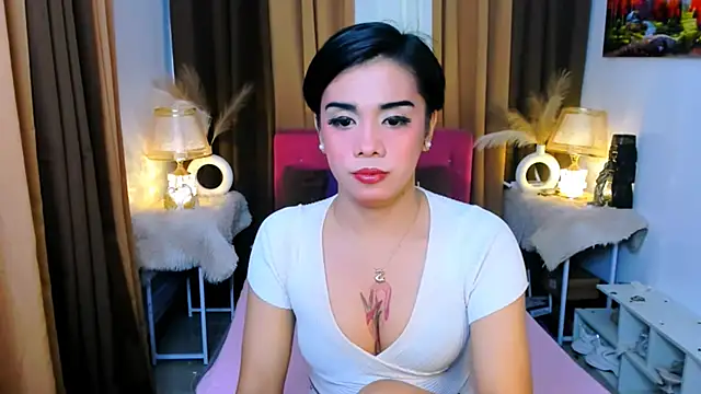 Snapshot of demsayhollywood555 chatting on December 17, 2025, 6:57 pm demsayhollywood555 online show from December 17, 2025, 6:57 pm