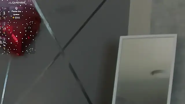 miss  evelyne online show from February 20, 2026, 1:35 am