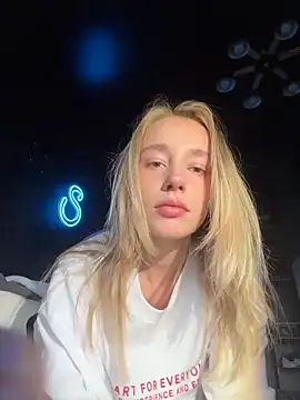 Snapshot of sssativa_more chatting on May 29, 2026, 4:18 am sssativa more online show from May 29, 2026, 4:18 am
