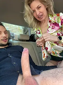 Lovebackground online show from March 25, 2026, 10:47 am