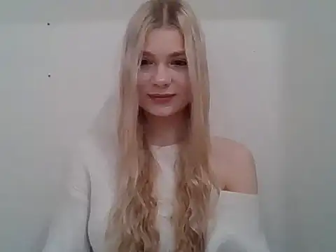 Snapshot of GeorginaLovely chatting on December 18, 2025, 5:50 pm GeorginaLovely online show from December 18, 2025, 5:50 pm