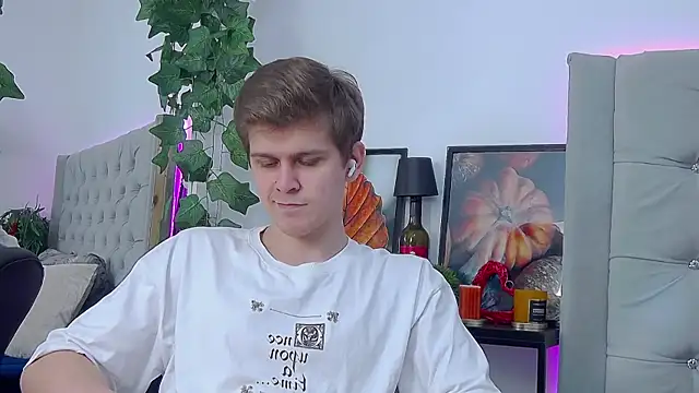 NickJohnas online show from February 4, 2026, 12:33 pm