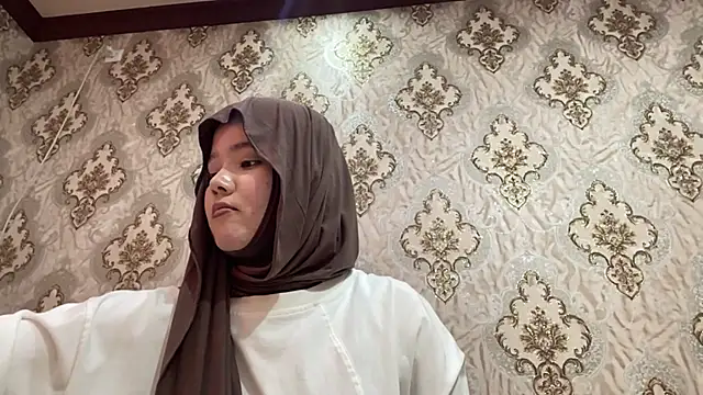 Katepleaurxo online show from February 14, 2026, 11:10 am