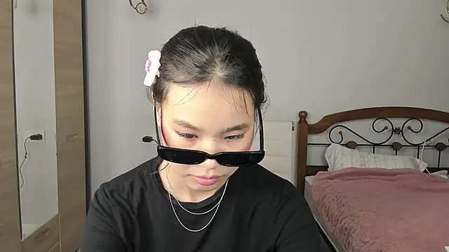 Snapshot of amiya_cute chatting on February 11, 2026, 2:28 pm amiya cute online show from February 11, 2026, 2:28 pm