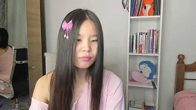 Snapshot of amiya_cute chatting on February 21, 2026, 3:03 pm amiya cute online show from February 21, 2026, 3:03 pm