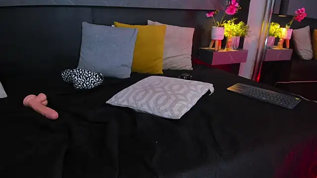 Snapshot of arcangel_harris chatting on February 21, 2026, 1:18 am arcangel harris online show from February 21, 2026, 1:18 am