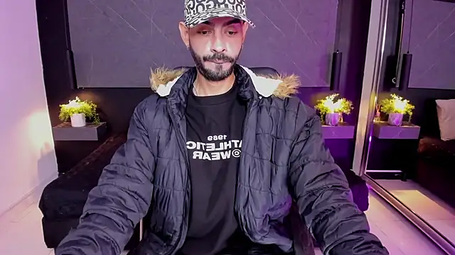 Snapshot of arcangel_harris chatting on January 7, 2026, 3:22 am arcangel harris online show from January 7, 2026, 3:22 am