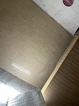 leo-kitty online show from February 12, 2026, 3:12 pm