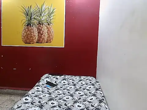 Lovelycouple25 online show from March 29, 2026, 5:42 am