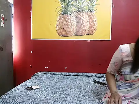 Lovelycouple25 online show from February 18, 2026, 6:11 am