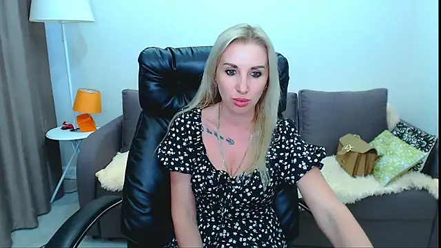 Hanna--Sweet online show from May 22, 2026, 12:03 pm