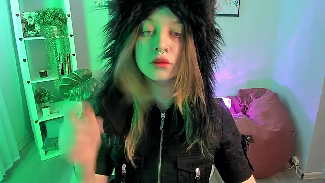 Snapshot of crazysound chatting on February 21, 2026, 1:24 pm crazysound online show from February 21, 2026, 1:24 pm