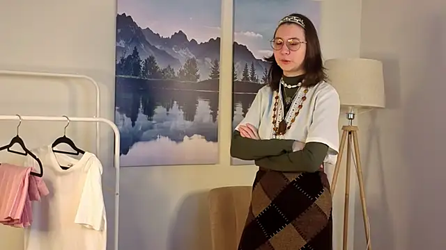 MartyHudon online show from December 15, 2025, 4:07 am