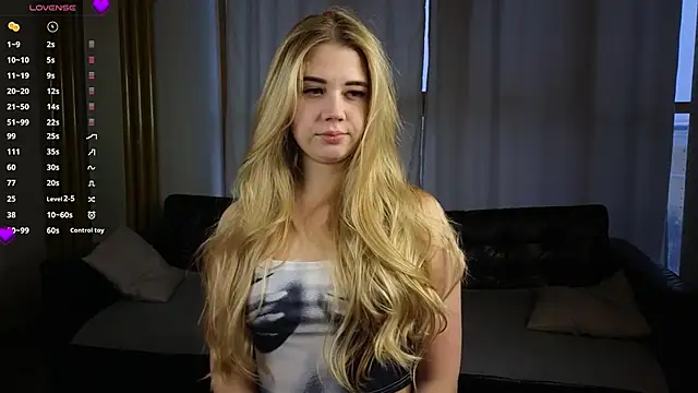 Snapshot of JeanelleHattub chatting on December 18, 2025, 5:23 am JeanelleHattub online show from December 18, 2025, 5:23 am