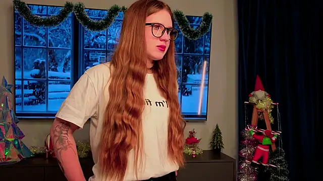 Snapshot of ArlineFarone chatting on December 18, 2025, 6:18 am ArlineFarone online show from December 18, 2025, 6:18 am