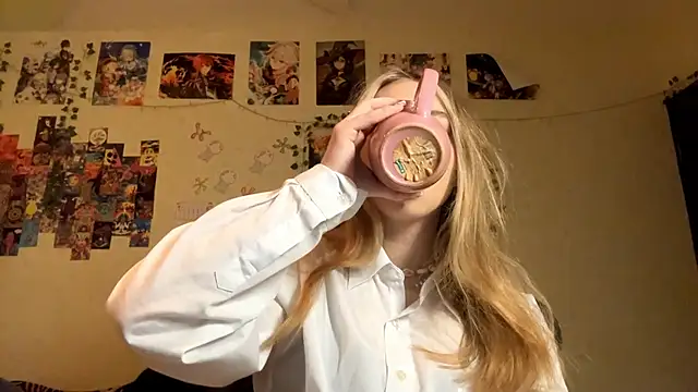 JanelBray online show from January 14, 2026, 5:22 am