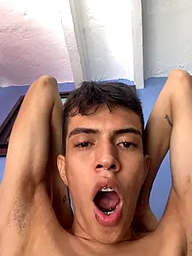 Juan Gomezz26 online show from January 6, 2026, 7:40 pm