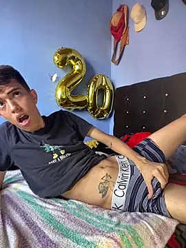 Snapshot of Juan_Gomezz26 chatting on December 16, 2025, 7:07 pm Juan Gomezz26 online show from December 16, 2025, 7:07 pm