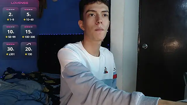 Snapshot of Juan_Gomezz26 chatting on May 11, 2026, 10:51 pm Juan Gomezz26 online show from May 11, 2026, 10:51 pm