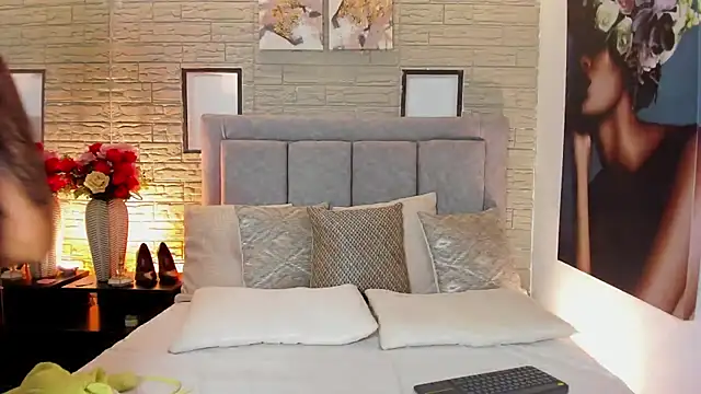 LanaRouse online show from February 2, 2026, 11:26 pm