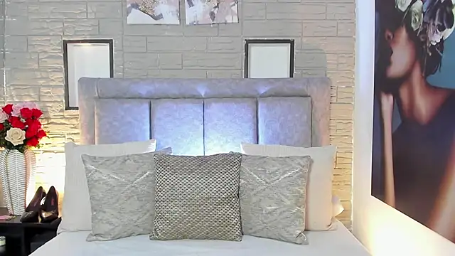 LanaRouse online show from February 24, 2026, 10:32 pm