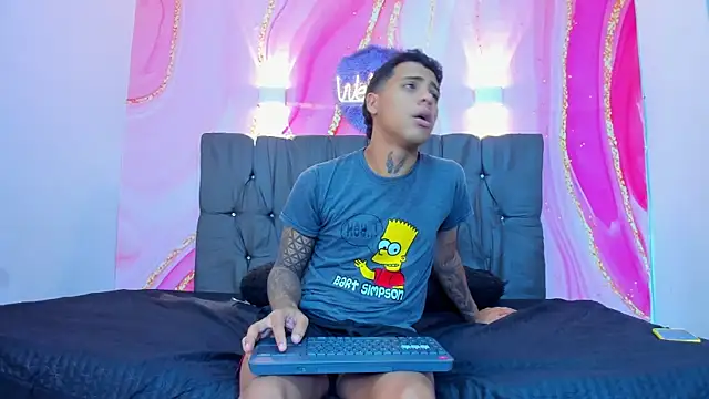 Snapshot of Hot_Boys_69 chatting on December 16, 2025, 11:58 am Hot Boys 69 online show from December 16, 2025, 11:58 am