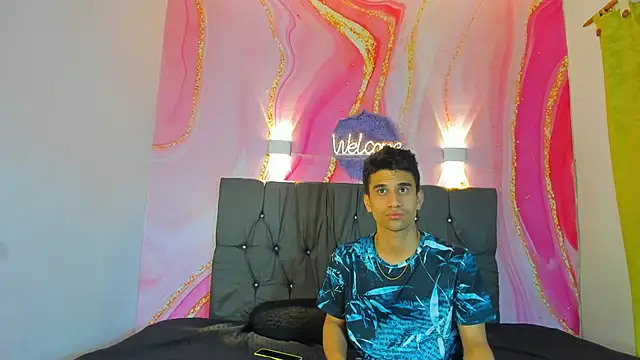 Snapshot of Hot_Boys_69 chatting on December 21, 2025, 5:09 am Hot Boys 69 online show from December 21, 2025, 5:09 am