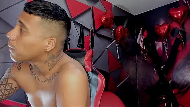 Snapshot of Hot_Boys_69 chatting on February 27, 2026, 12:05 pm Hot Boys 69 online show from February 27, 2026, 12:05 pm