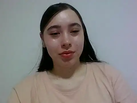 Snapshot of Anni_00001 chatting on December 18, 2025, 5:39 pm Anni 00001 online show from December 18, 2025, 5:39 pm