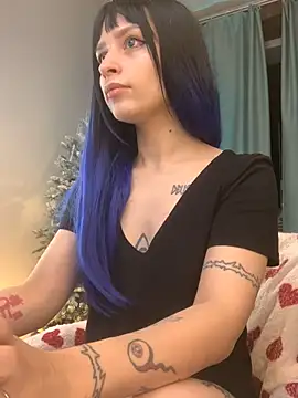 Snapshot of Marsy_xx chatting on December 18, 2025, 12:42 pm Marsy xx online show from December 18, 2025, 12:42 pm