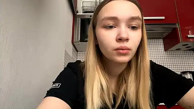 Snapshot of Leifuture chatting on February 12, 2026, 7:19 am Leifuture online show from February 12, 2026, 7:19 am