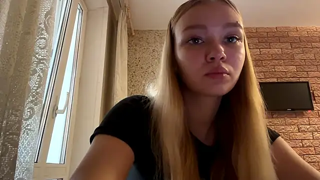 Snapshot of Leifuture chatting on July 16, 2026, 2:30 am Leifuture online show from July 16, 2026, 2:30 am