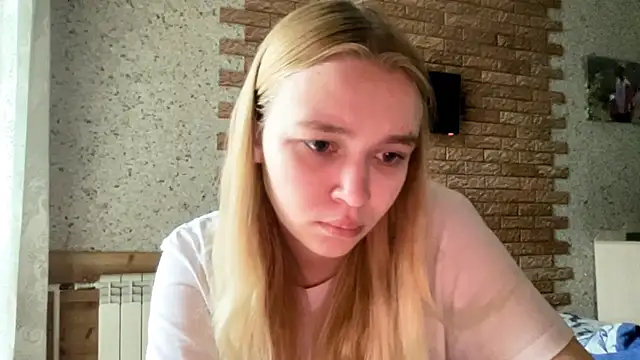 Snapshot of Leifuture chatting on June 11, 2026, 5:48 am Leifuture online show from June 11, 2026, 5:48 am