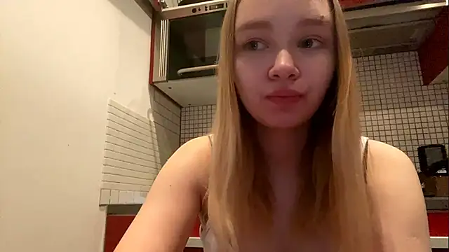 Snapshot of Leifuture chatting on February 16, 2026, 5:17 am Leifuture online show from February 16, 2026, 5:17 am