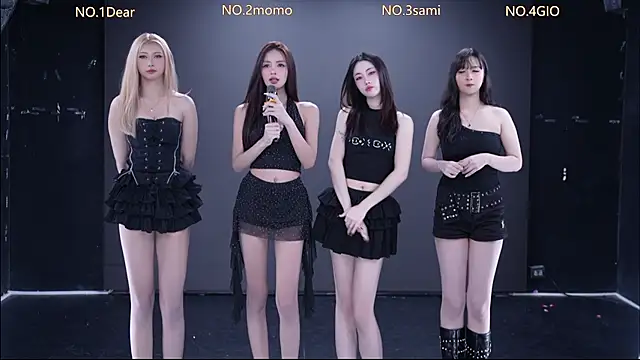 Snapshot of G-Velvet chatting on December 15, 2025, 4:13 pm G-Velvet online show from December 15, 2025, 4:13 pm