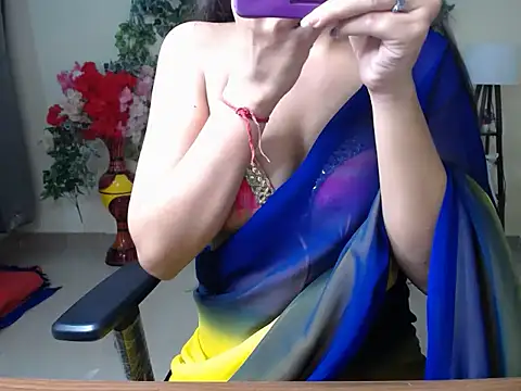 Snapshot of Shy_nivi chatting on May 23, 2026, 3:33 pm Shy nivi online show from May 23, 2026, 3:33 pm