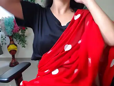 Snapshot of Shy_nivi chatting on May 29, 2026, 2:39 am Shy nivi online show from May 29, 2026, 2:39 am