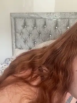 Snapshot of AnnieAinsx chatting on May 5, 2026, 9:34 am AnnieAinsx online show from May 5, 2026, 9:34 am
