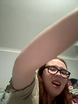 AnnieAinsx online show from January 7, 2026, 7:08 pm