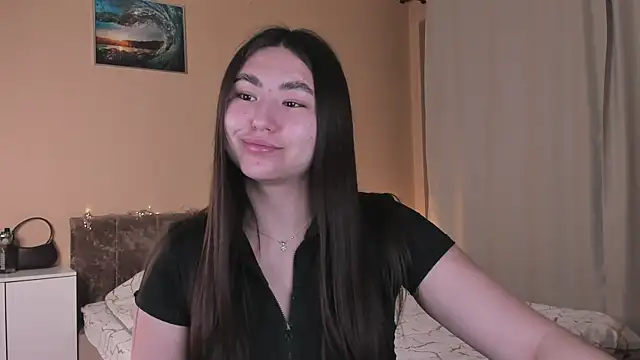 pink dove online show from December 15, 2025, 10:32 am