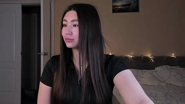 pink dove online show from December 16, 2025, 9:13 am