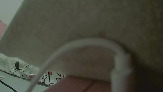 Snapshot of mommywho69 chatting on December 17, 2025, 12:04 am mommywho69 online show from December 17, 2025, 12:04 am