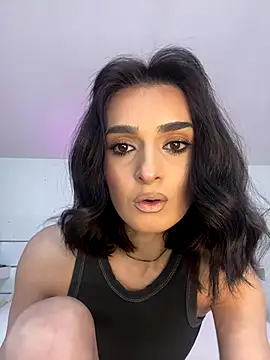 Snapshot of Maya4StripMind chatting on December 18, 2025, 9:40 pm Maya4StripMind online show from December 18, 2025, 9:40 pm