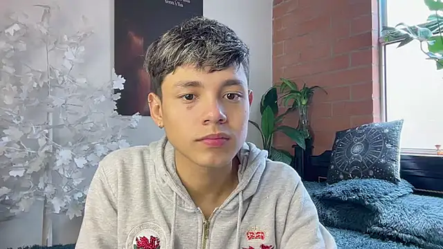 Snapshot of Andy_Belier23 chatting on February 8, 2026, 5:43 pm Andy Belier23 online show from February 8, 2026, 5:43 pm